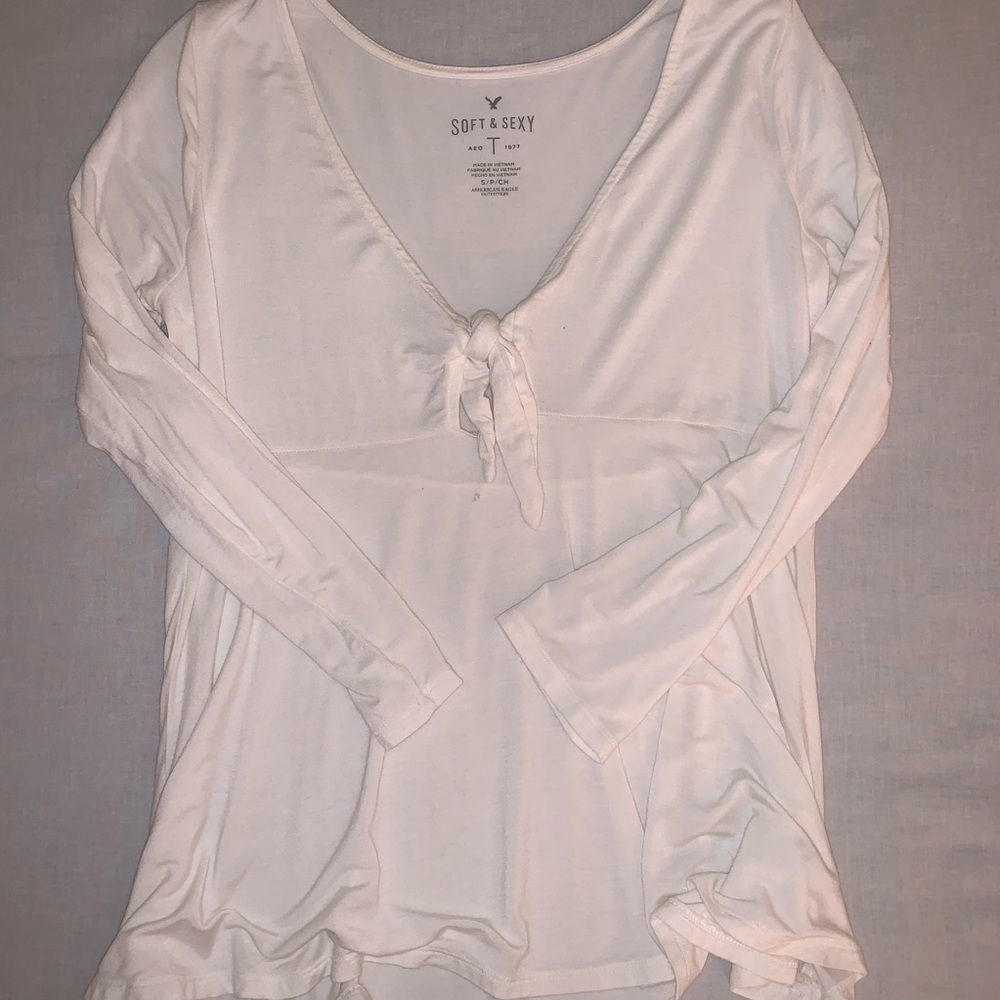 American Eagle Soft & Sexy Front-tie Long-sleeve - Picture 6 of 6